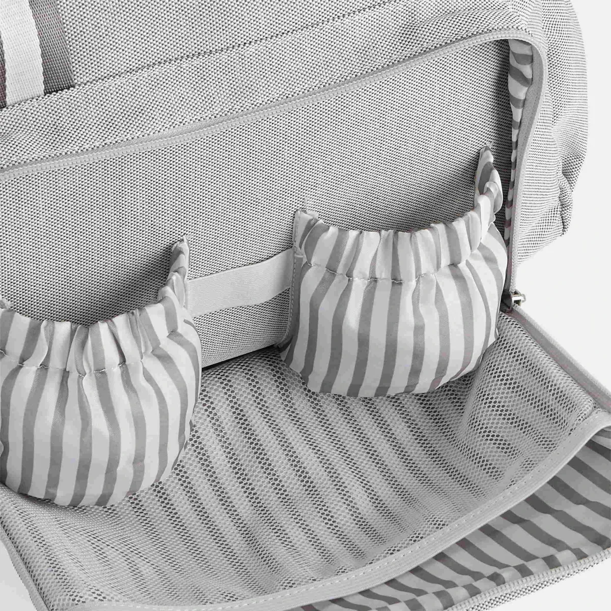 View 6 - Diaper bag